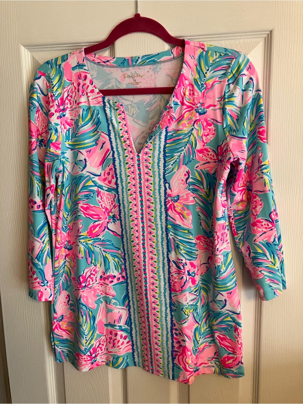 Lilly Pulitzer Pink and Turquoise Floral V‑Neck Tunic Top / Elsa Style